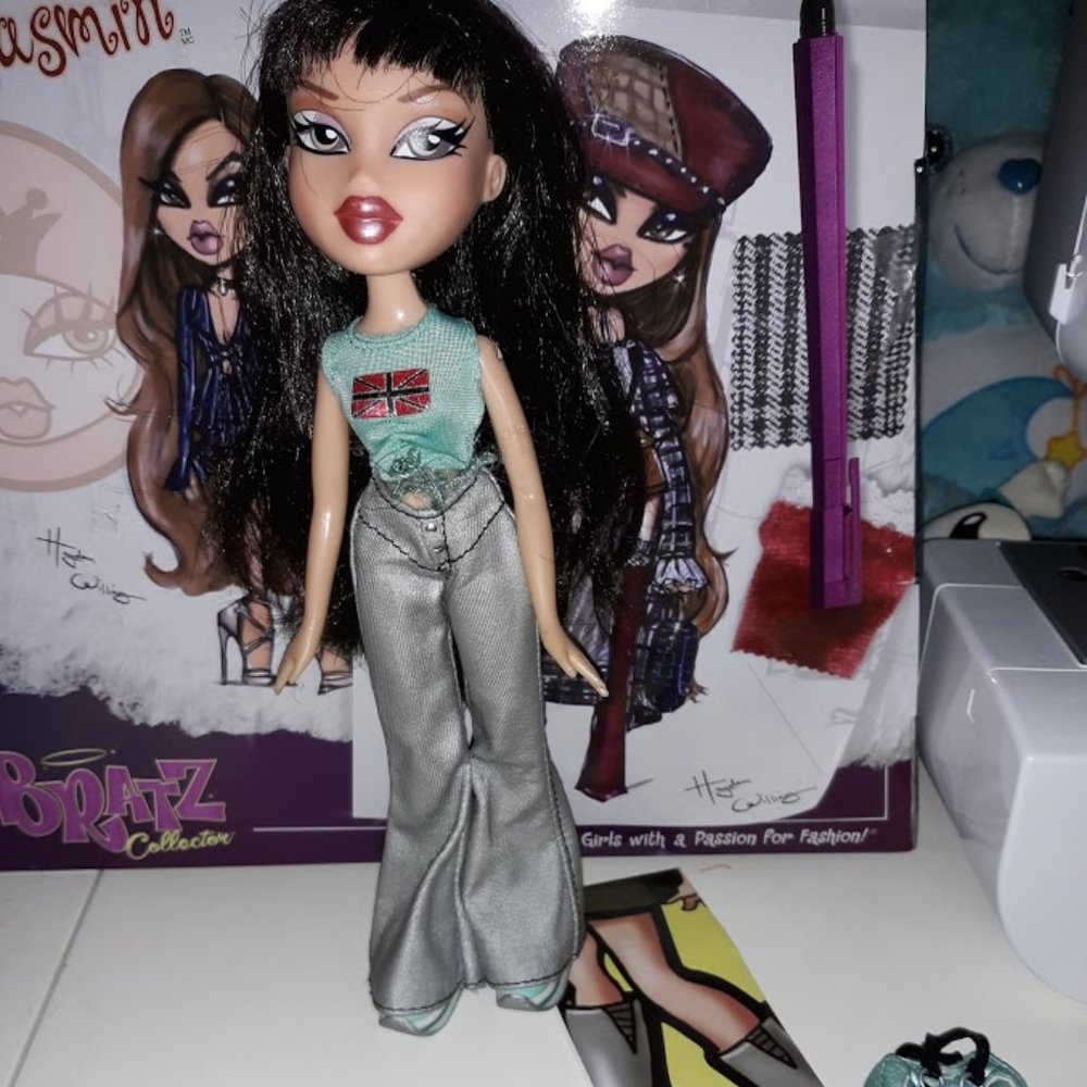 Flaunt It Jade w/ poster Bratz